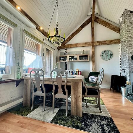 Hof Vierzehnender Im Hohen Venn - 70Qm Fachwerk-Studio - Grosses Wohn-Schlafzimmer Mit Dachterrasse Und Kaminofen - Separate Kueche - Perfekt Fuer Paare - Monschau - Eifel - Hunde Willkommen - Islandpferde Экстерьер фото